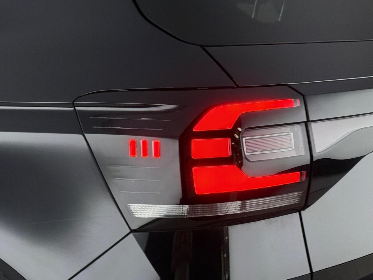 Volkswagen T-Cross thumbnail Lights Rear