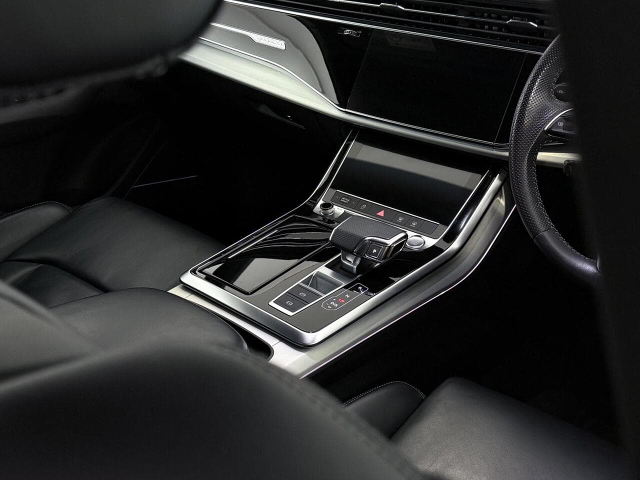 Audi Q7 thumbnail Inconclusive
