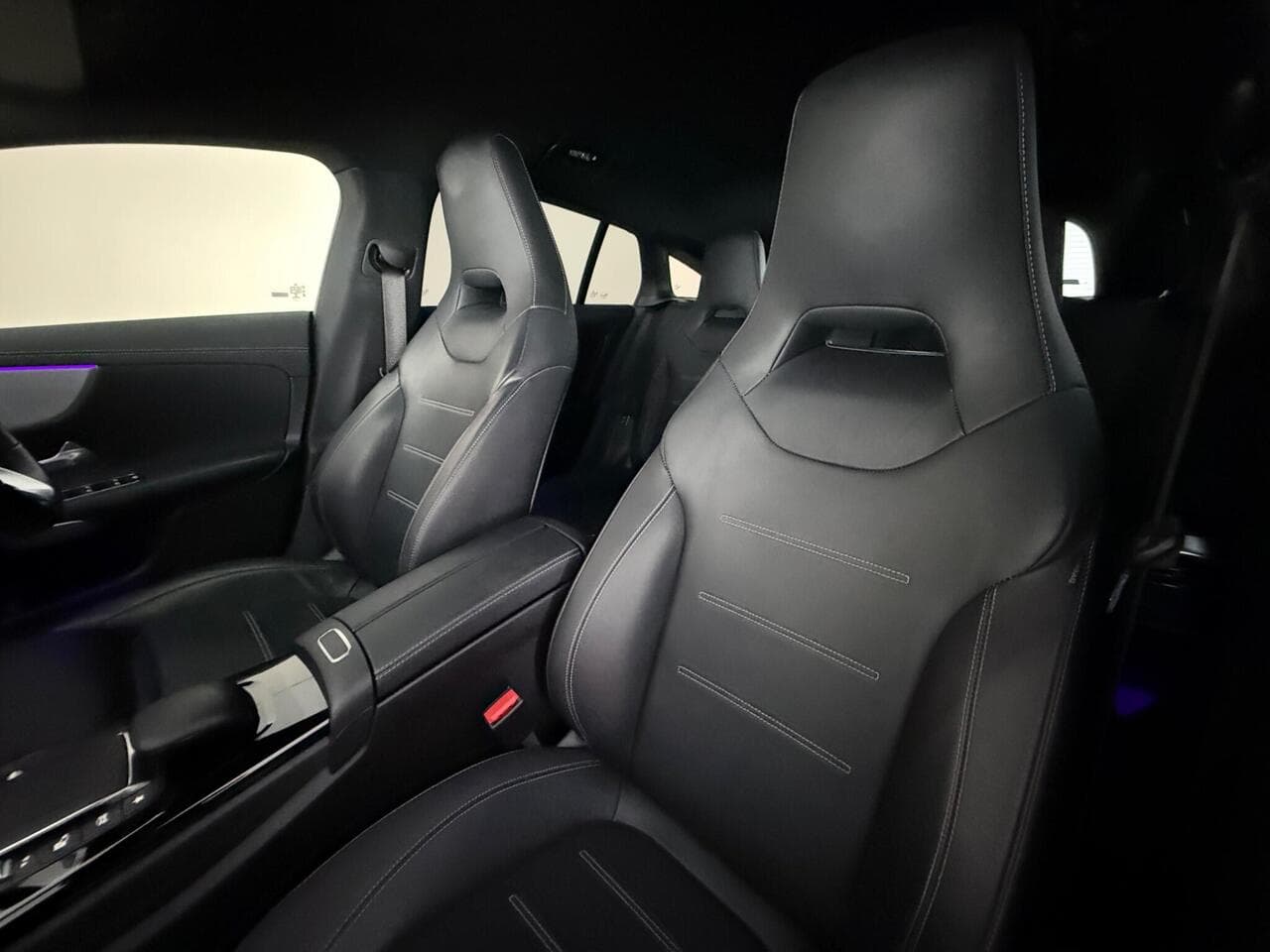 Mercedes-Benz CLA thumbnail Seat Front Passenger