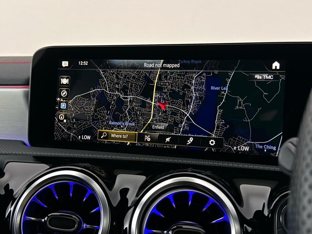 Mercedes-Benz CLA thumbnail Infotainment System