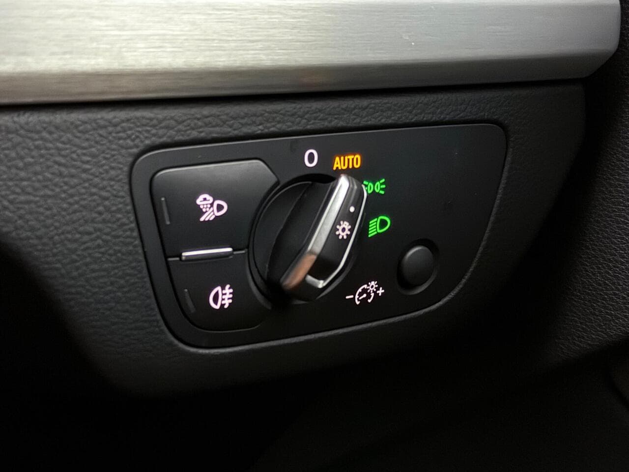 Audi Q5 thumbnail Misc Controls