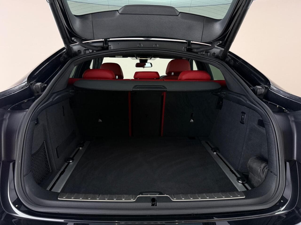 BMW X6 thumbnail Boot