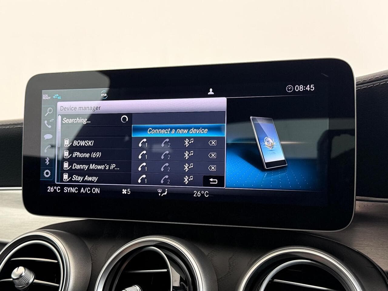 Mercedes-Benz C Class thumbnail Infotainment System