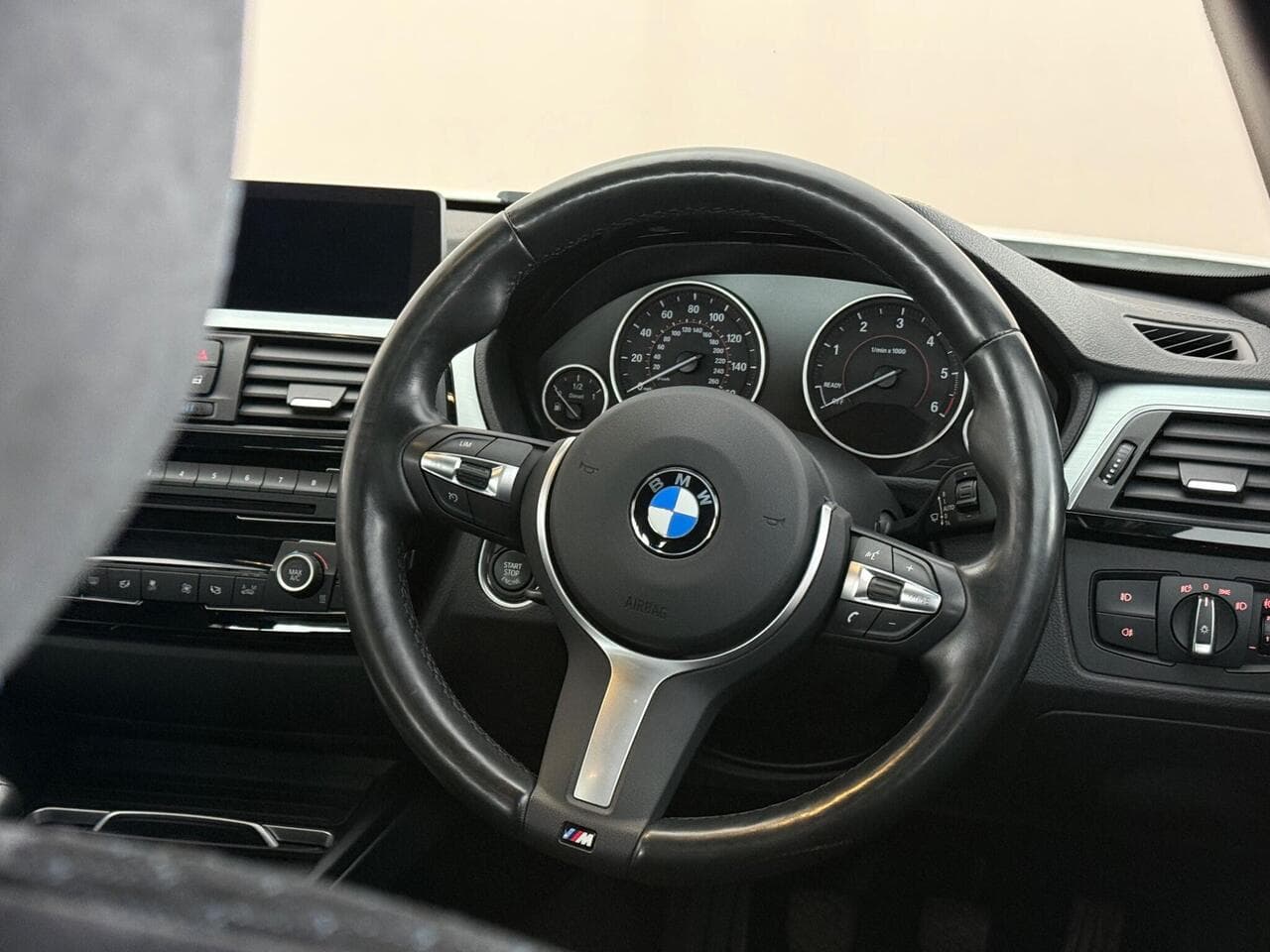 BMW 3 Series thumbnail Steering Wheel