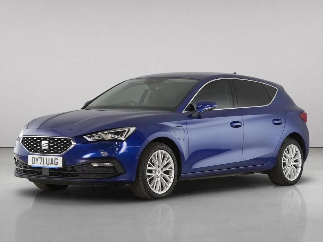 SEAT Leon thumbnail Front Left