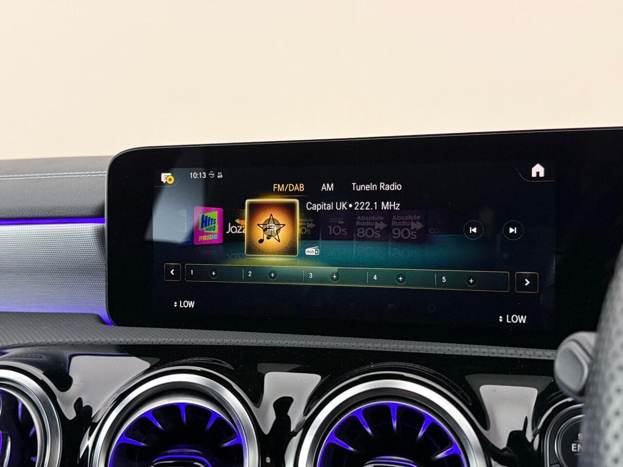 Mercedes-Benz A Class thumbnail Infotainment System