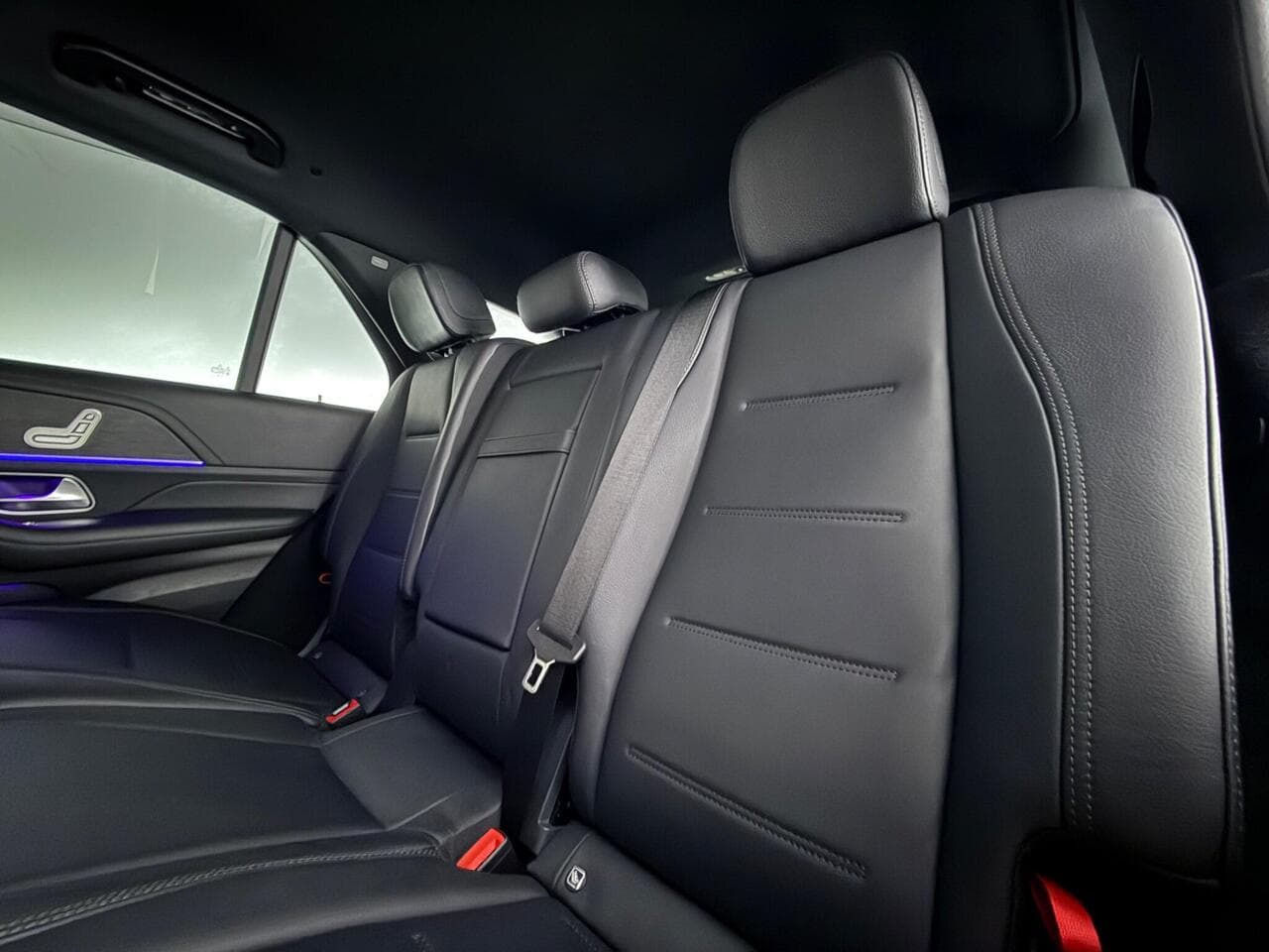 Mercedes-Benz GLE thumbnail Seat Front Passenger