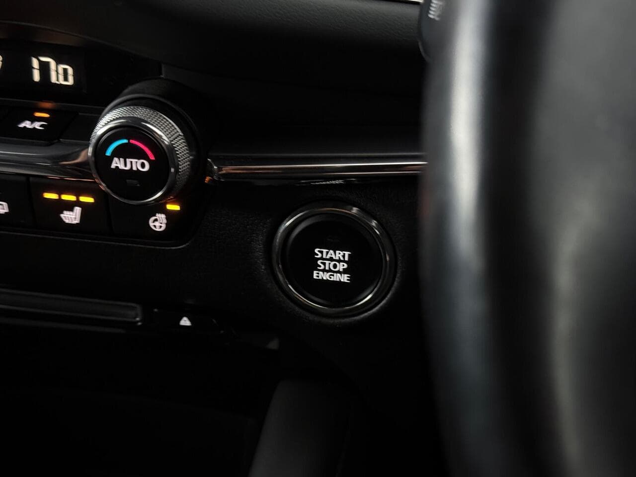 Mazda Mazda3 thumbnail Misc Controls