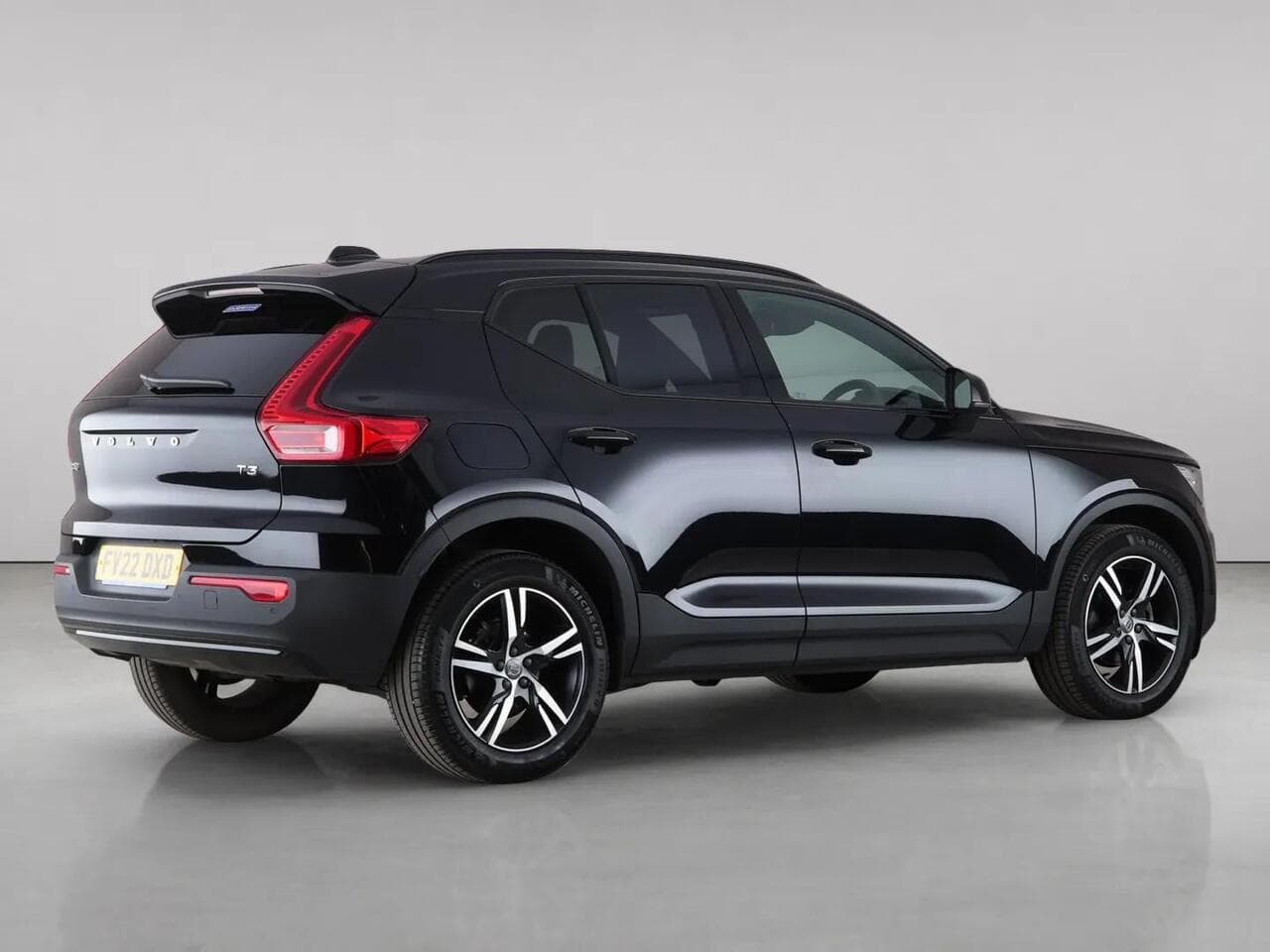 Volvo XC40 thumbnail Rear Right