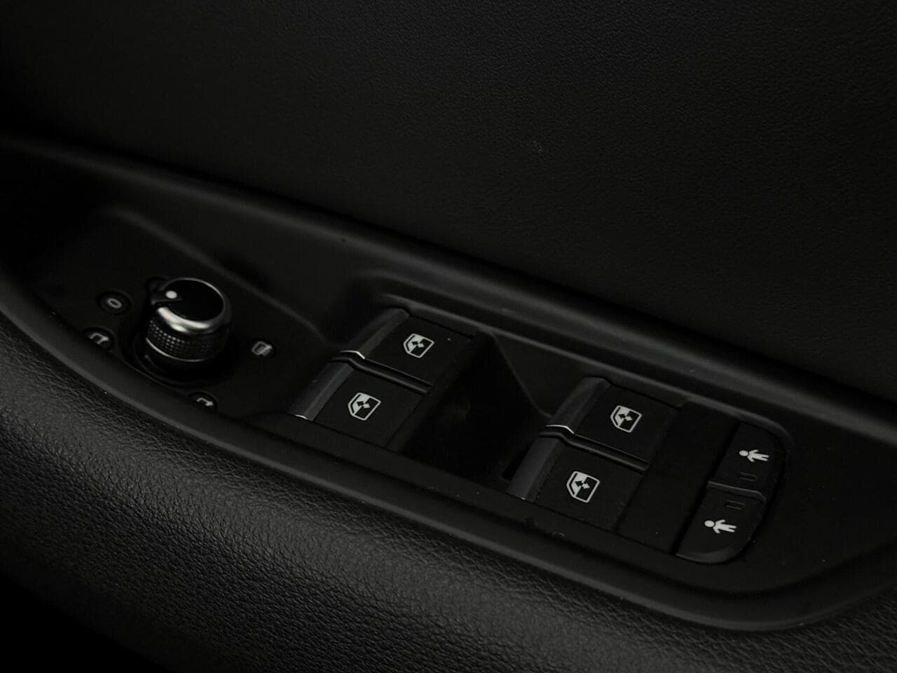 Audi A4 thumbnail Misc Controls