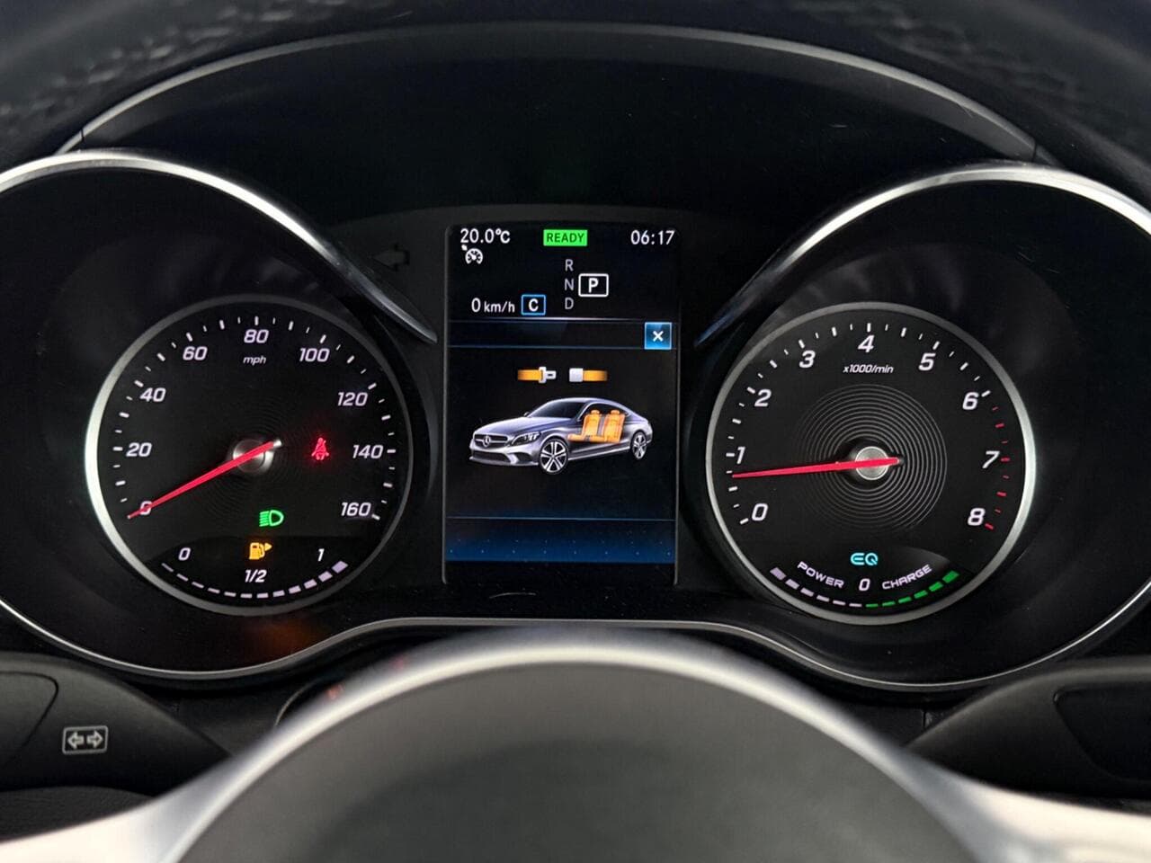 Mercedes-Benz C Class thumbnail Driver Instruments