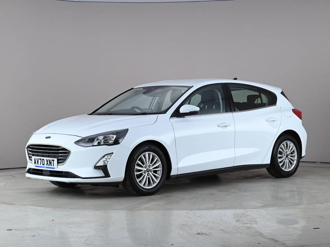 Ford Focus thumbnail Front Left