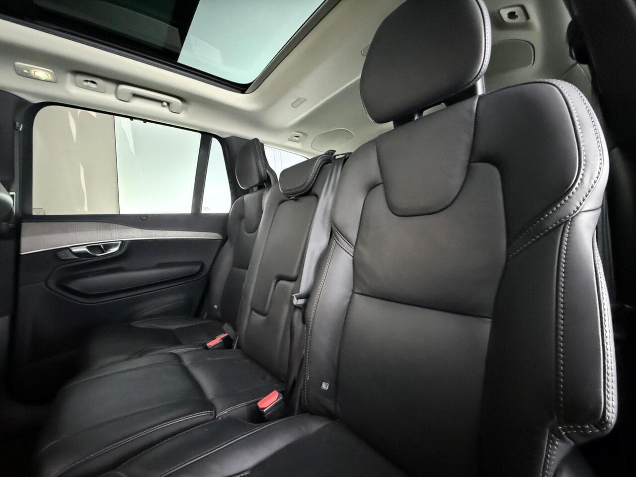 Volvo XC90 thumbnail Seats Rear