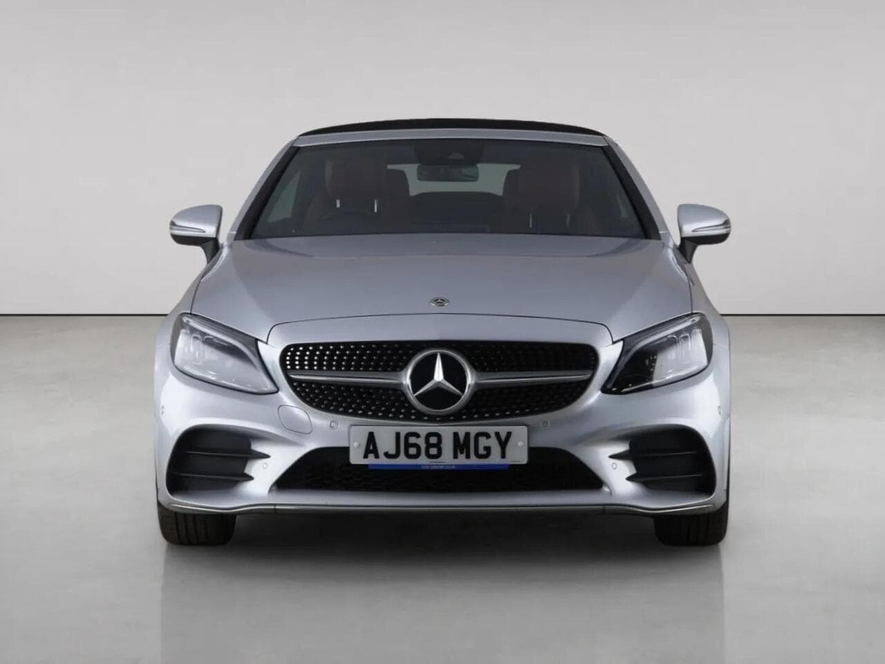 Mercedes-Benz C Class thumbnail Front