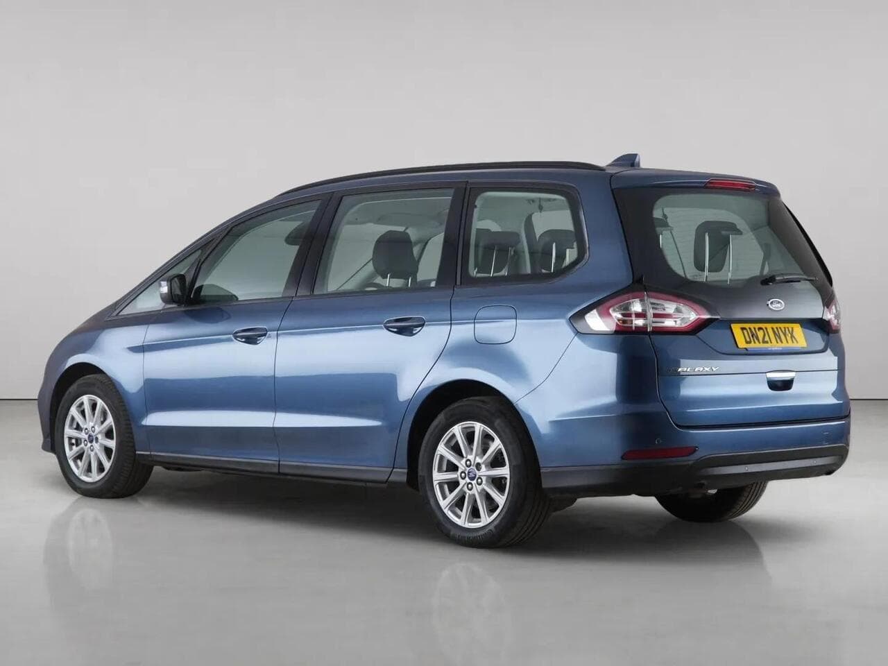 Ford Galaxy thumbnail Rear Left