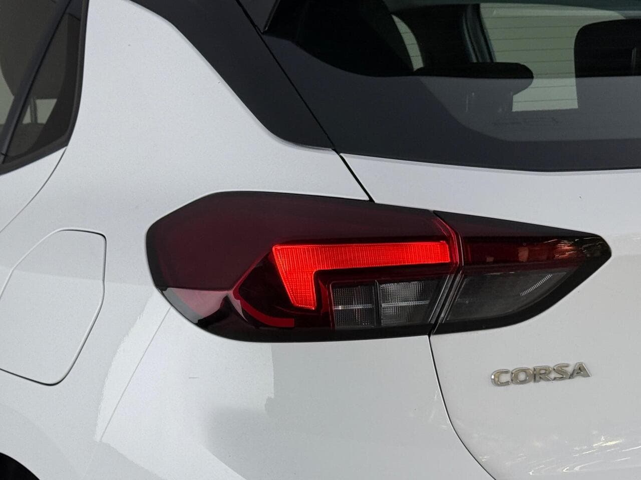 Vauxhall Corsa thumbnail Lights Rear