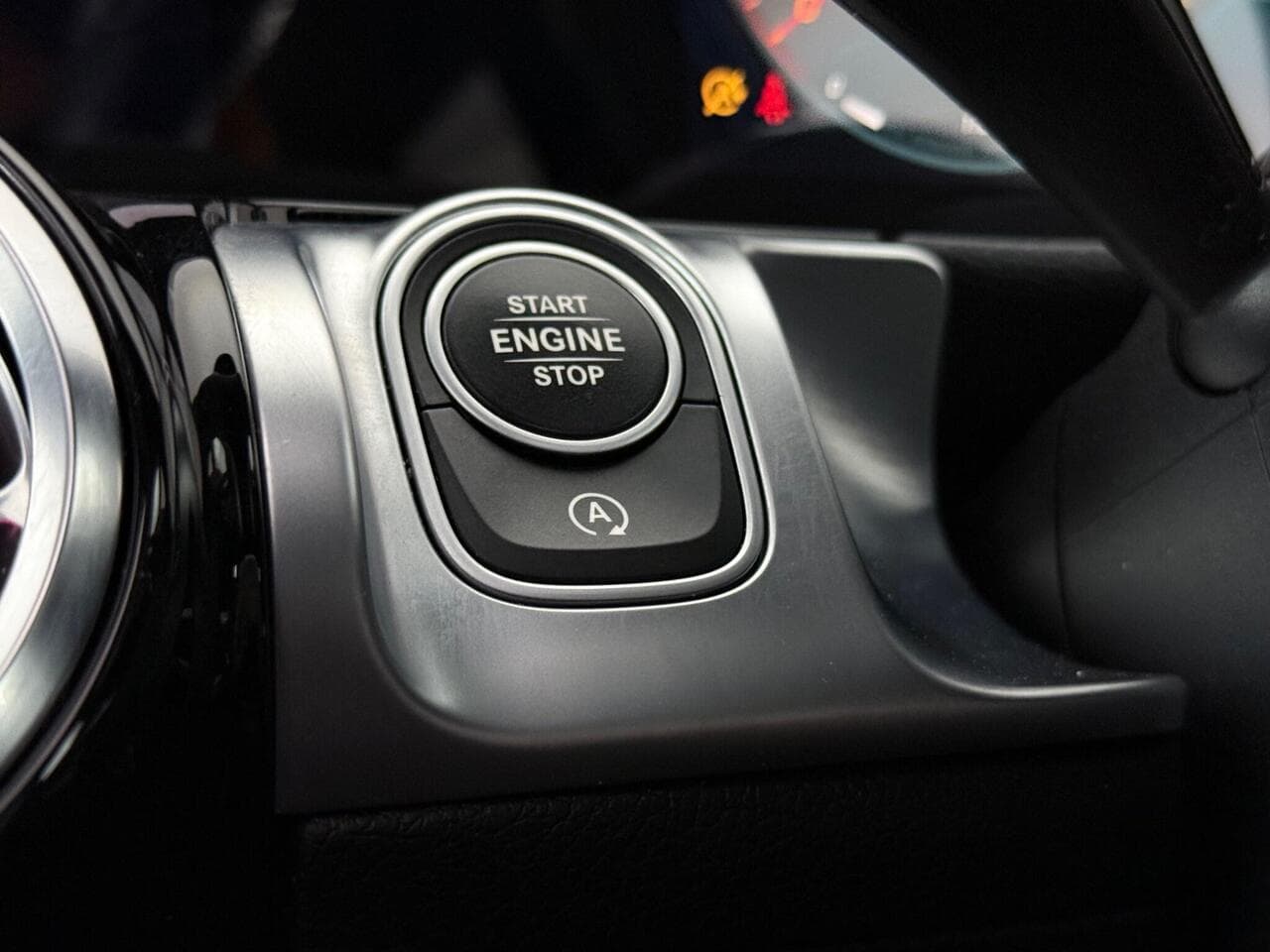 Mercedes-Benz GLB thumbnail Misc Controls