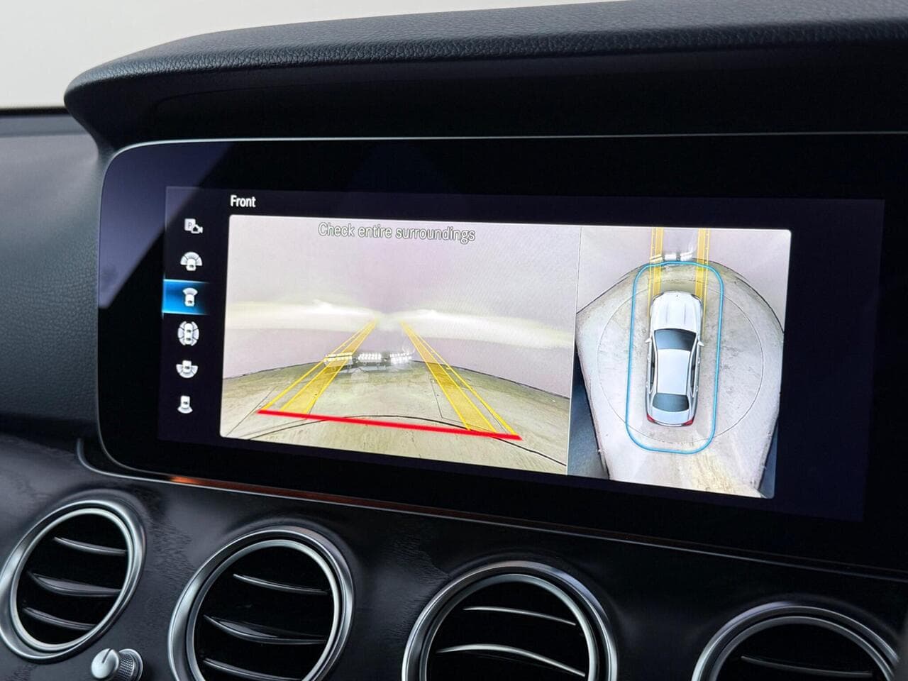 Mercedes-Benz E Class thumbnail Infotainment System