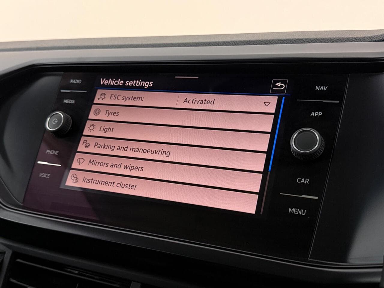 Volkswagen T-Cross thumbnail Infotainment System
