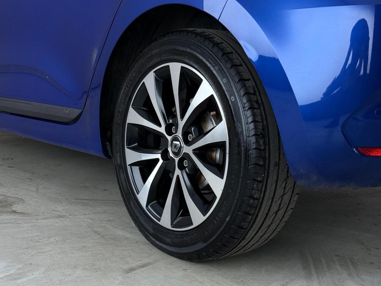 Renault Clio thumbnail Wheel