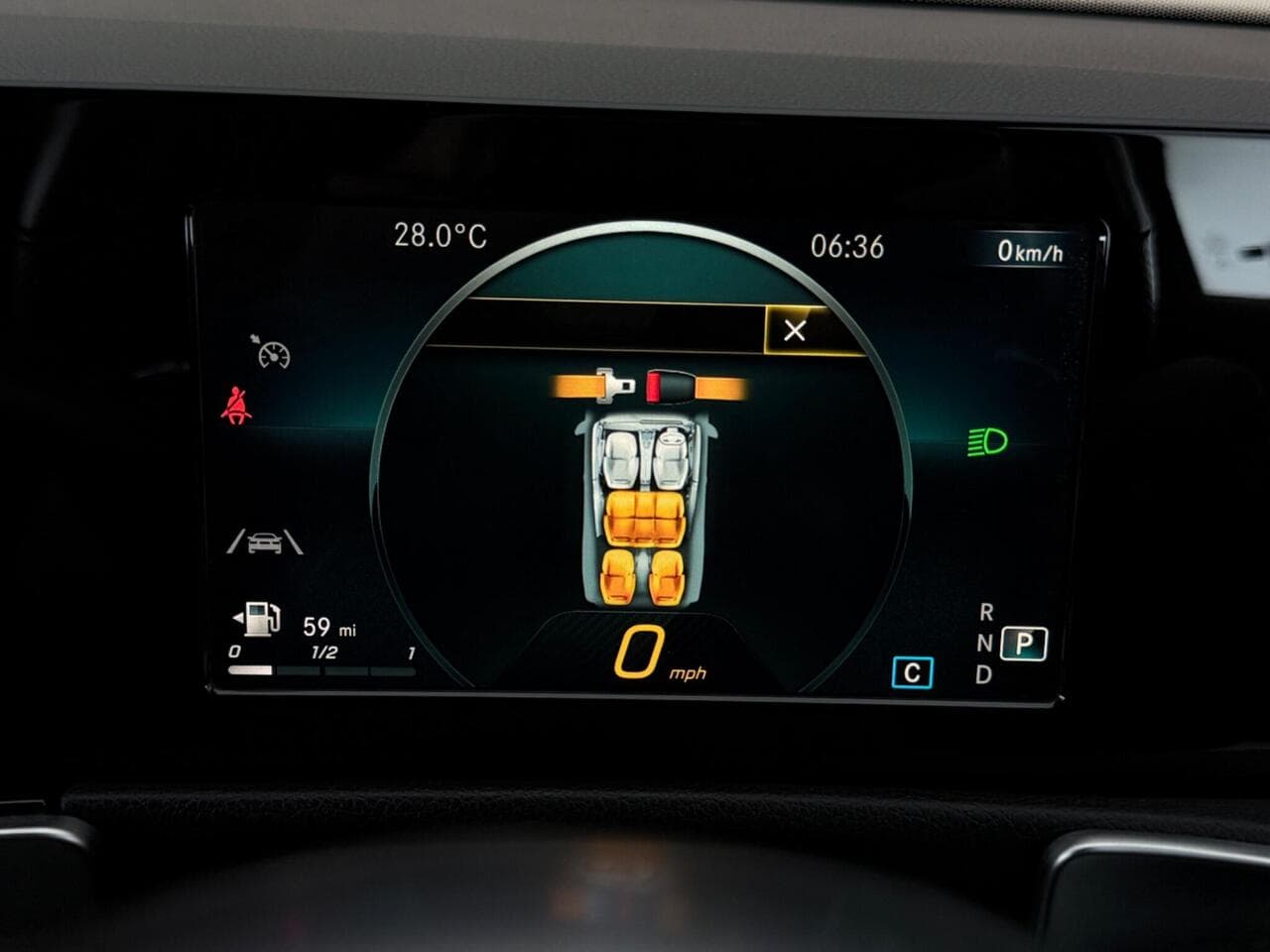 Mercedes-Benz GLB thumbnail Driver Instruments