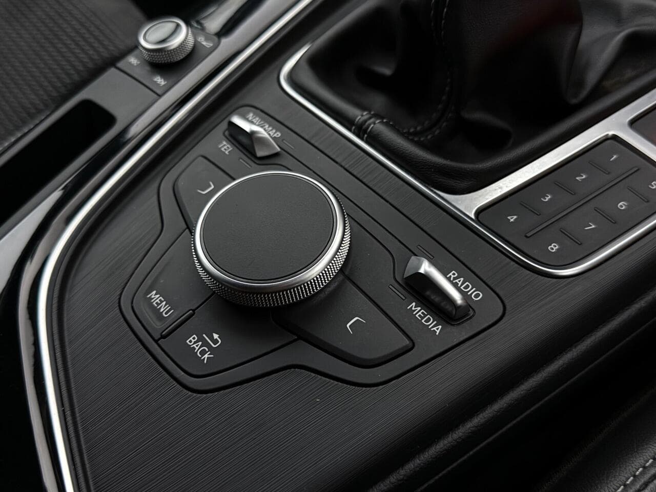 Audi A4 thumbnail Misc Controls