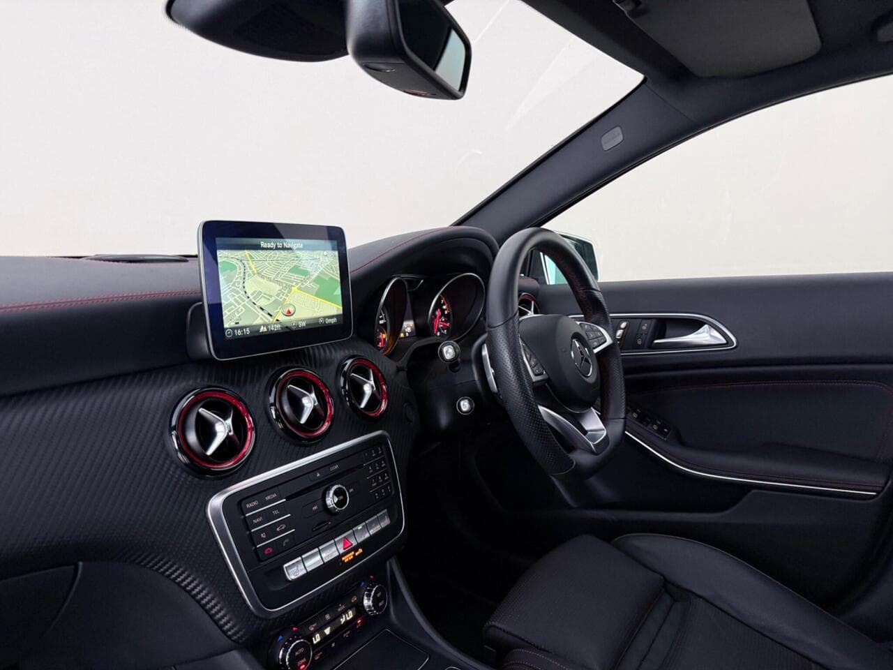 Mercedes-Benz A Class thumbnail Interior Front