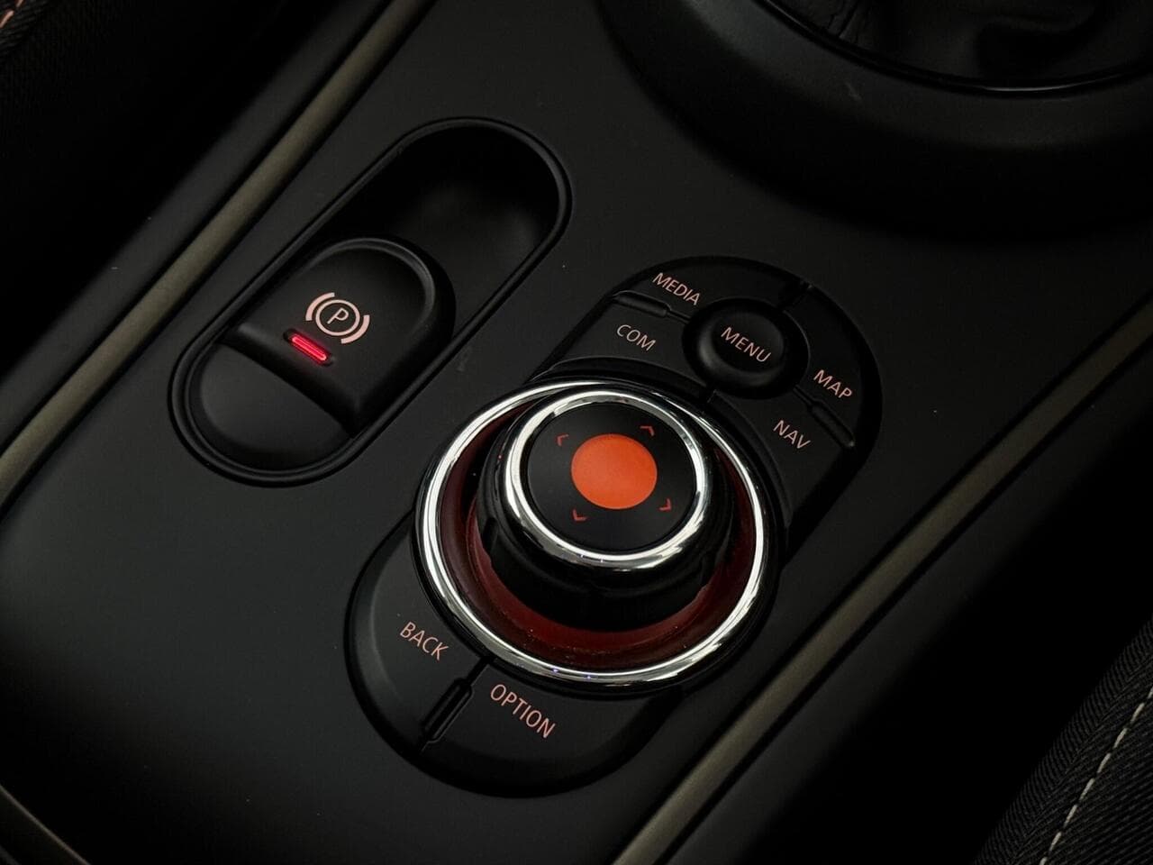 MINI Countryman thumbnail Misc Controls