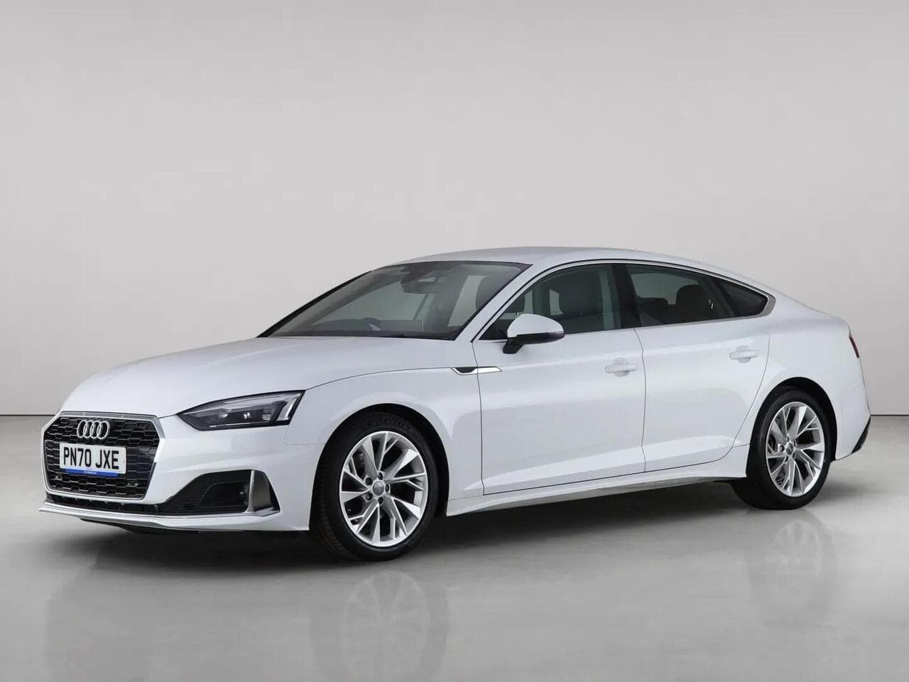 Audi A5 thumbnail Front Left