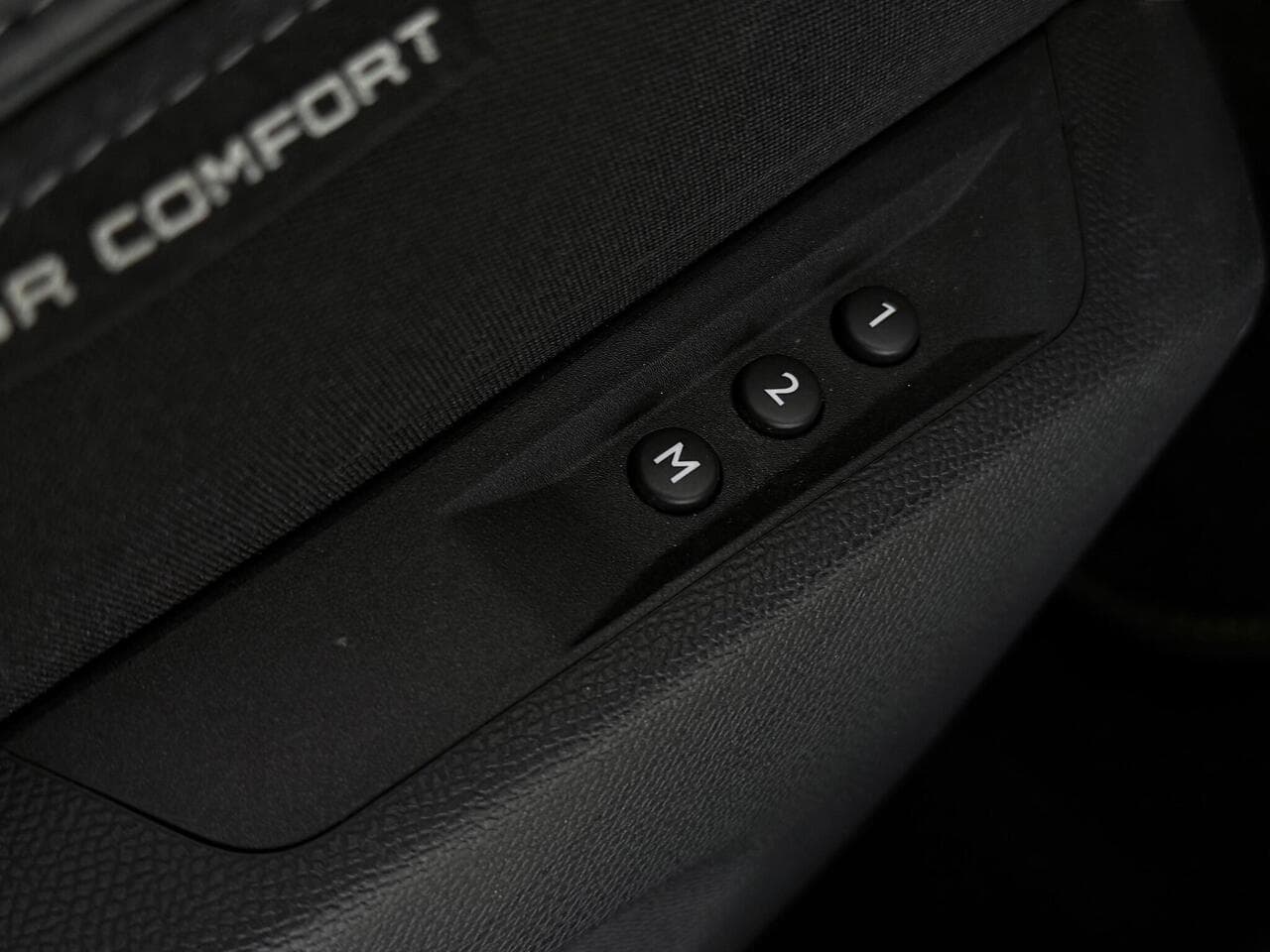 Peugeot 308 thumbnail Misc Controls