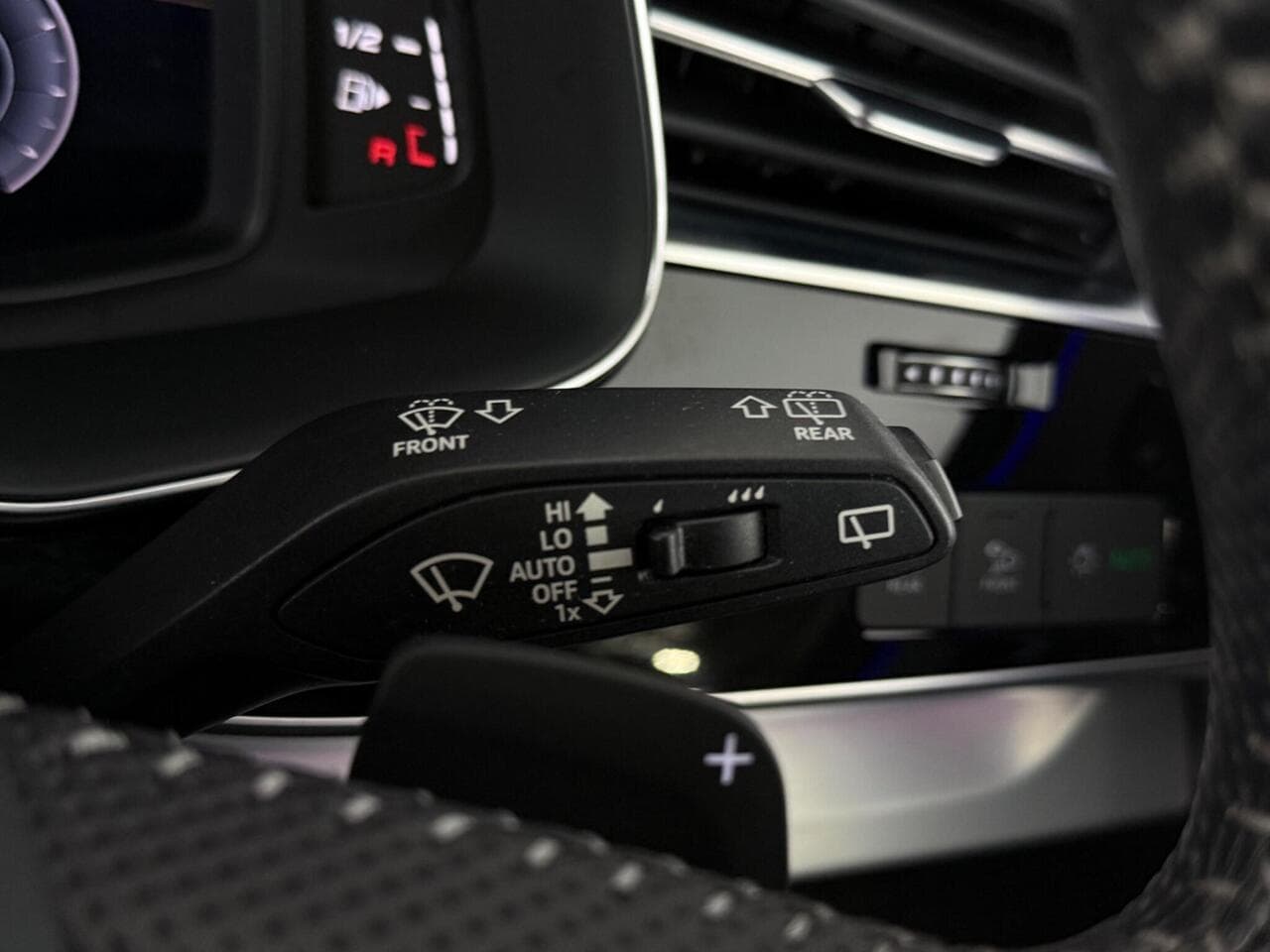 Audi Q7 thumbnail Misc Controls