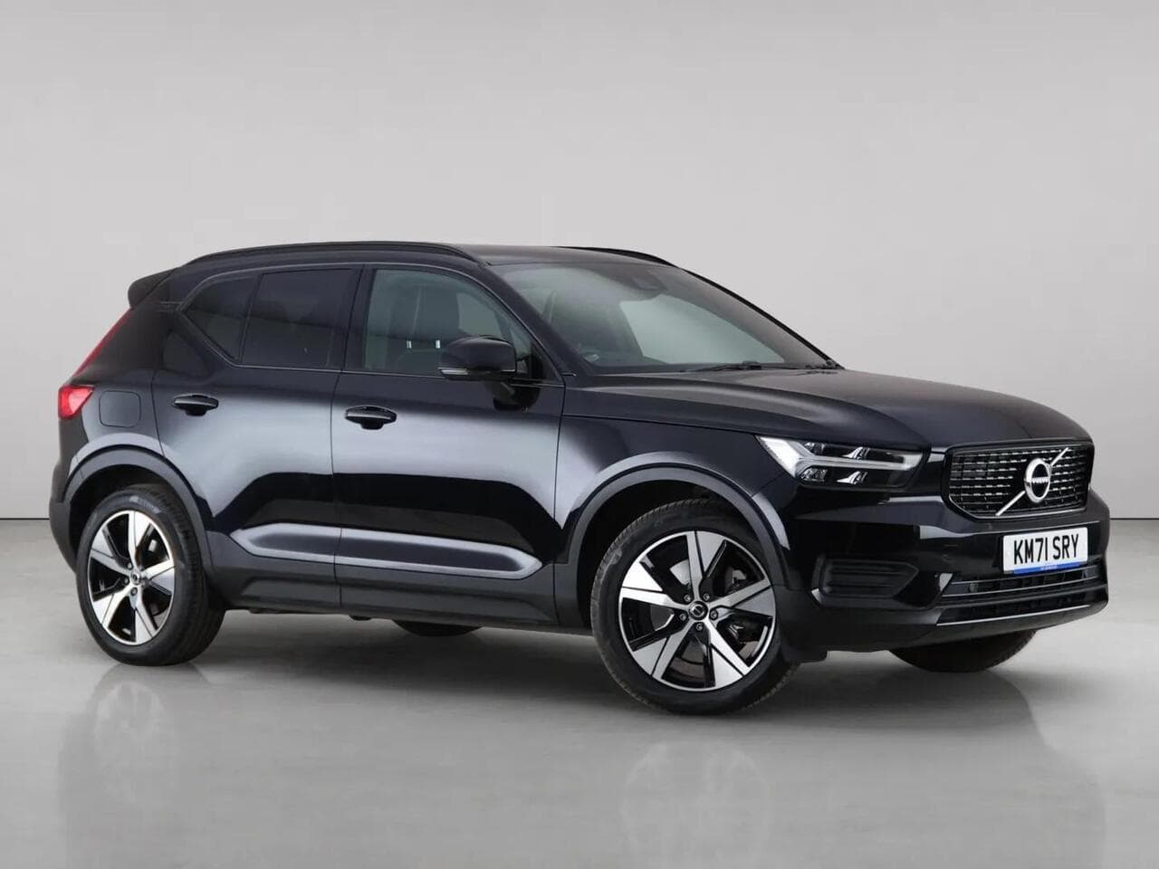 Volvo XC40 - Volvo XC40 1.5h T4 Recharge 10.7kWh Plus Auto Euro 6 (s/s) 5dr