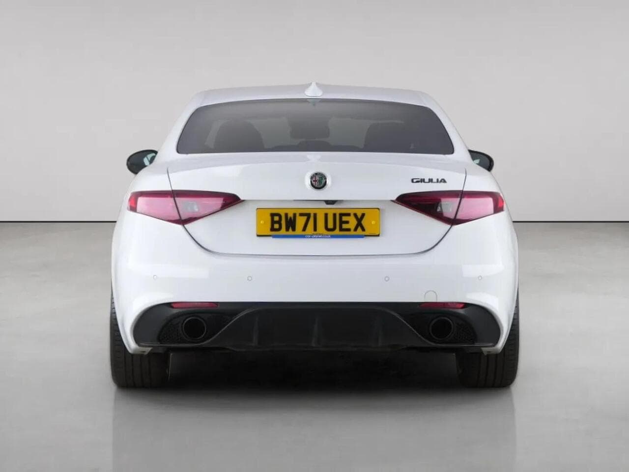 Alfa Romeo Giulia thumbnail Rear