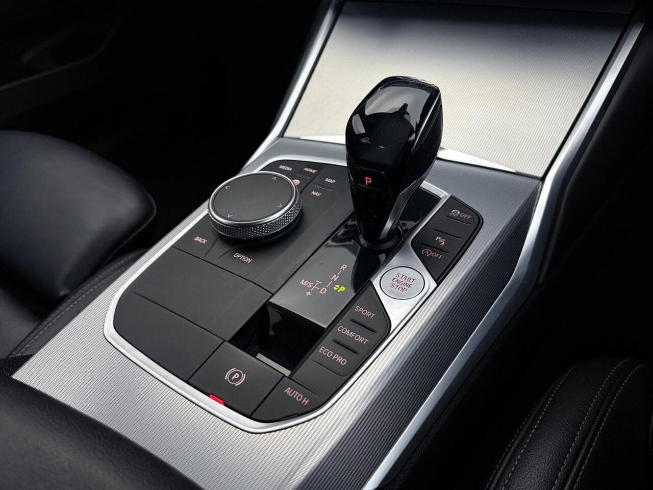 BMW 3 Series thumbnail Interior Front