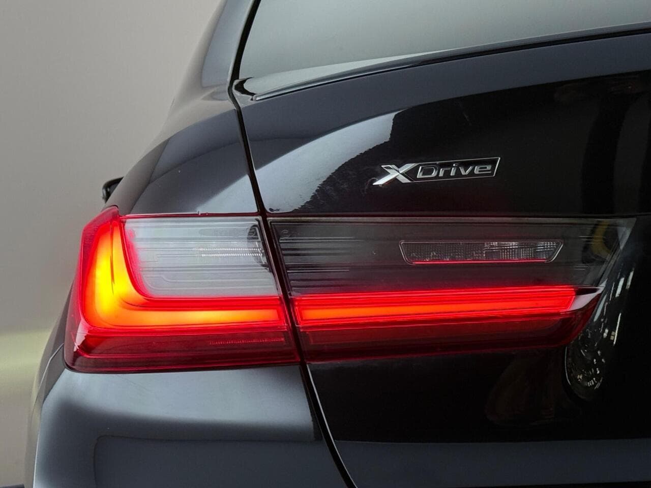 BMW 3 Series thumbnail Lights Rear