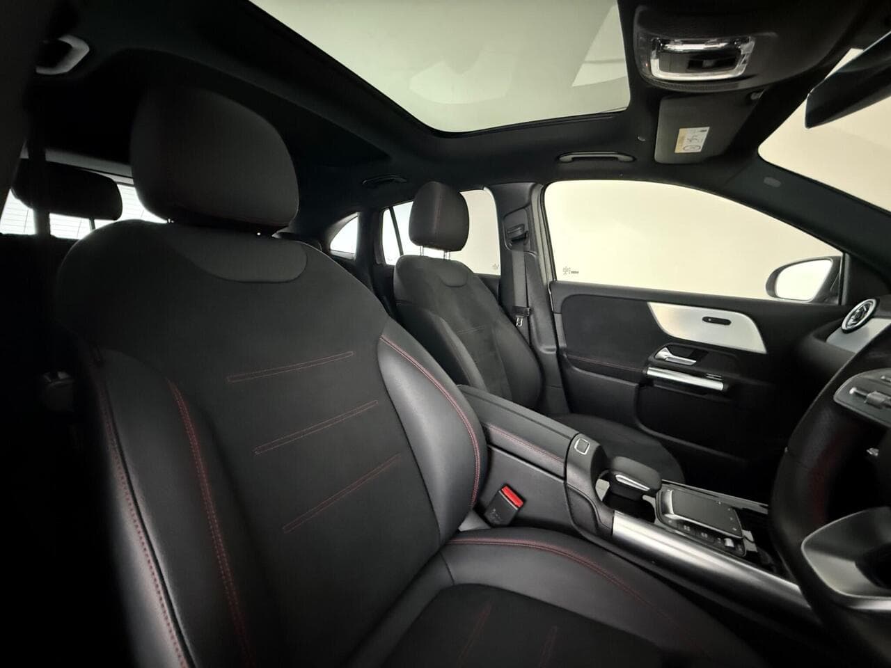 Mercedes-Benz EQA thumbnail Seat Driver