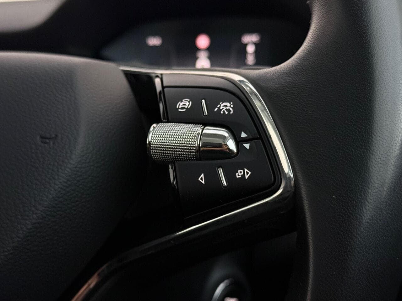 Skoda Enyaq thumbnail Misc Controls