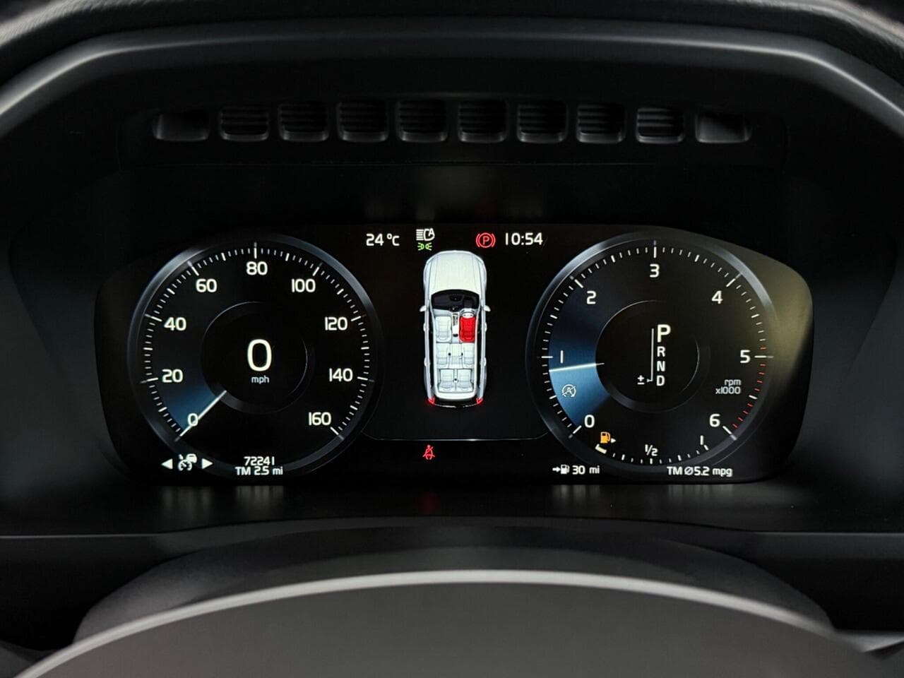 Volvo XC90 thumbnail Driver Instruments