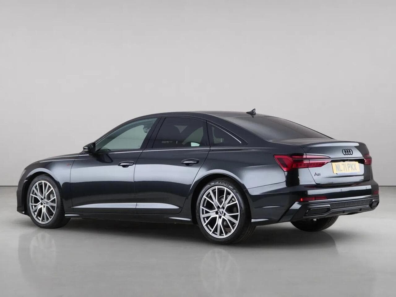 Audi A6 Saloon thumbnail Rear Left