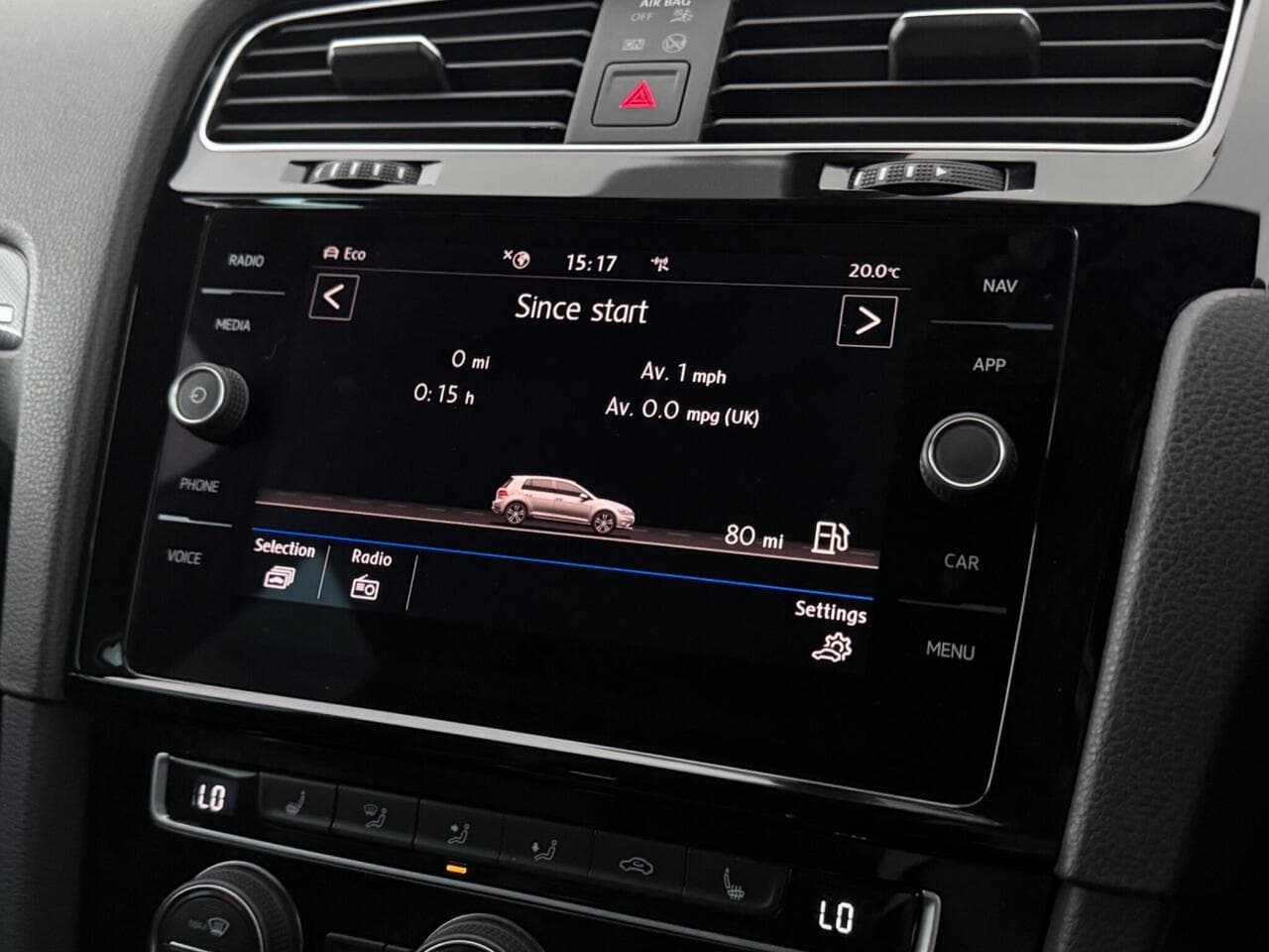 Volkswagen Golf thumbnail Infotainment System