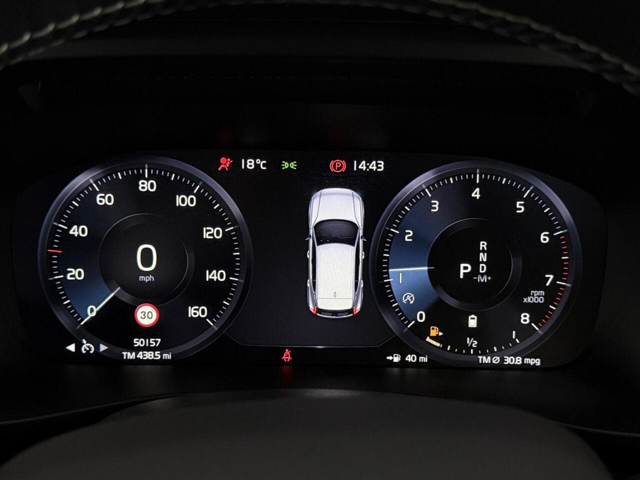 Volvo XC40 thumbnail Driver Instruments