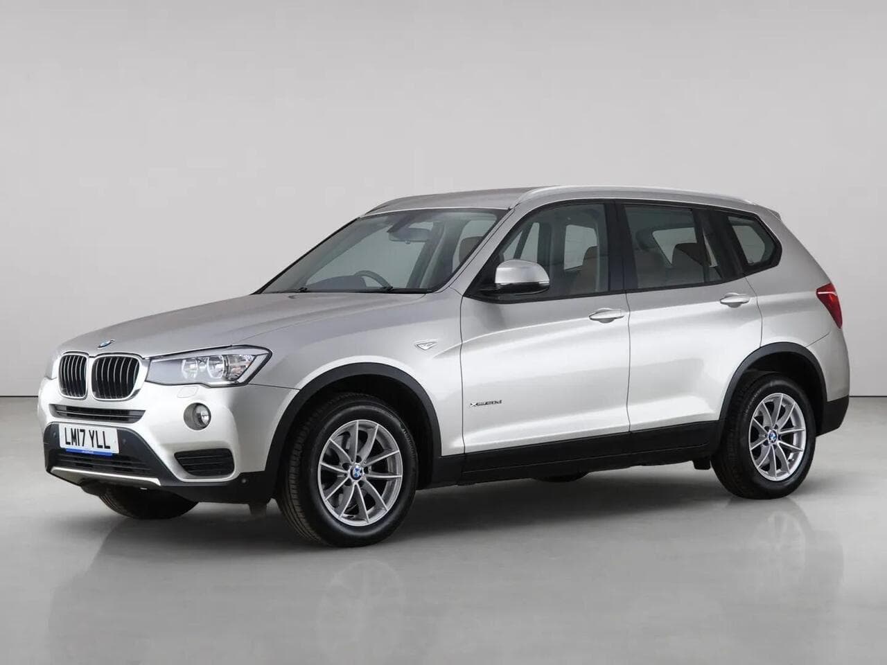 BMW X3 thumbnail Front Left