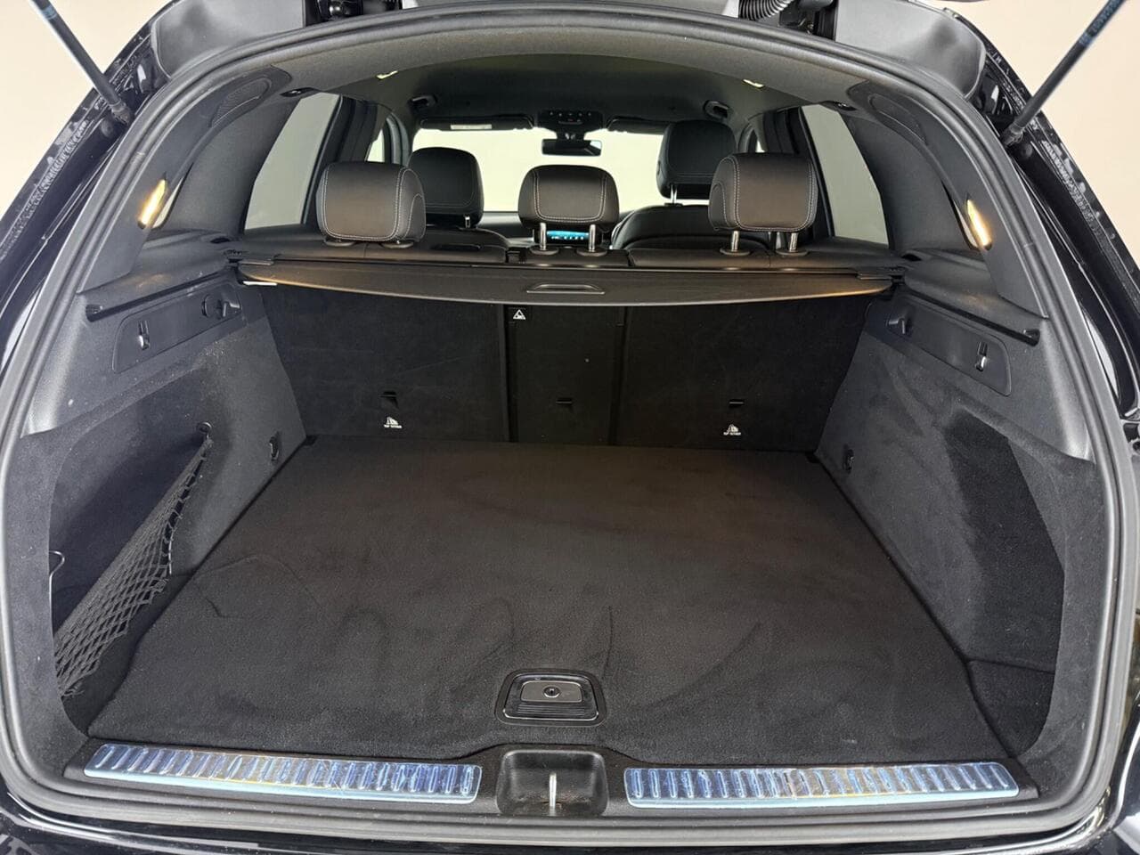 Mercedes-Benz GLC thumbnail Boot