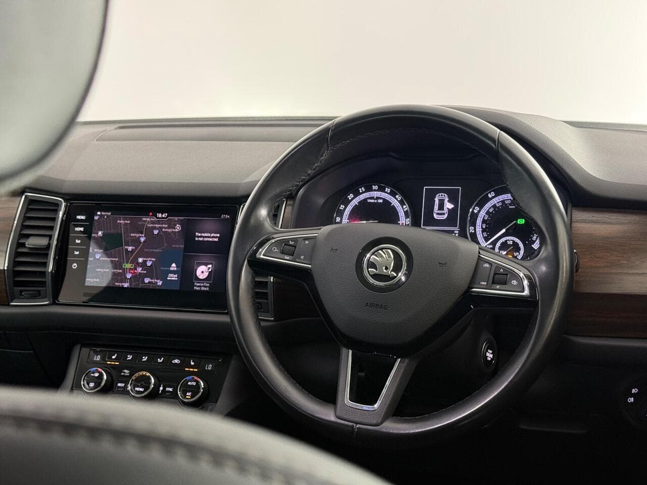 Skoda Kodiaq thumbnail Steering Wheel