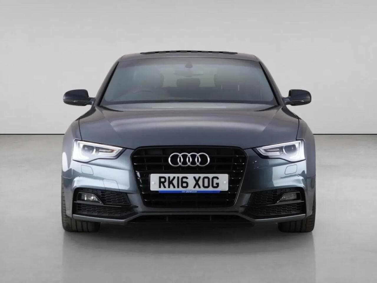 Audi A5 thumbnail Front