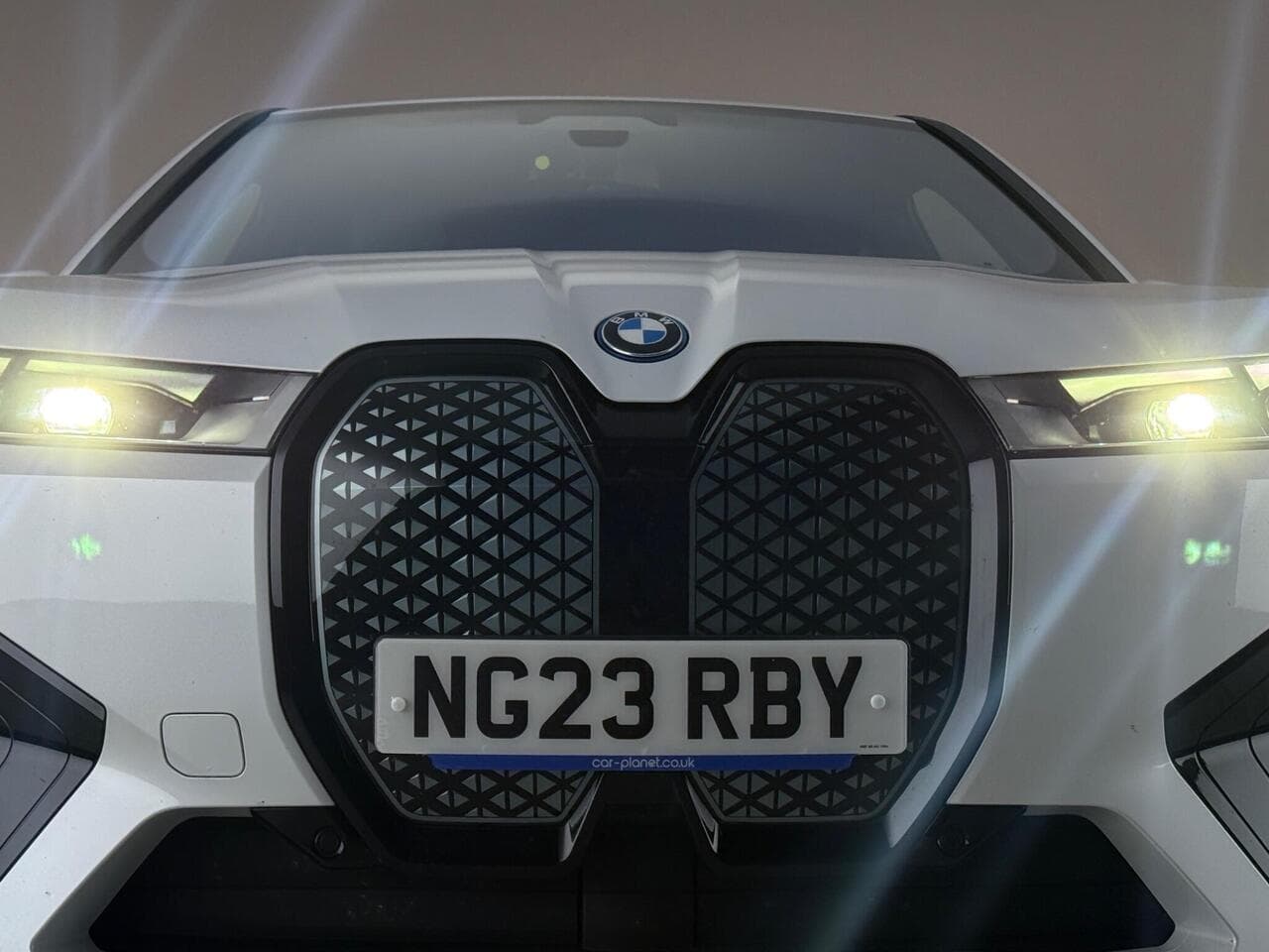 BMW iX thumbnail Inconclusive