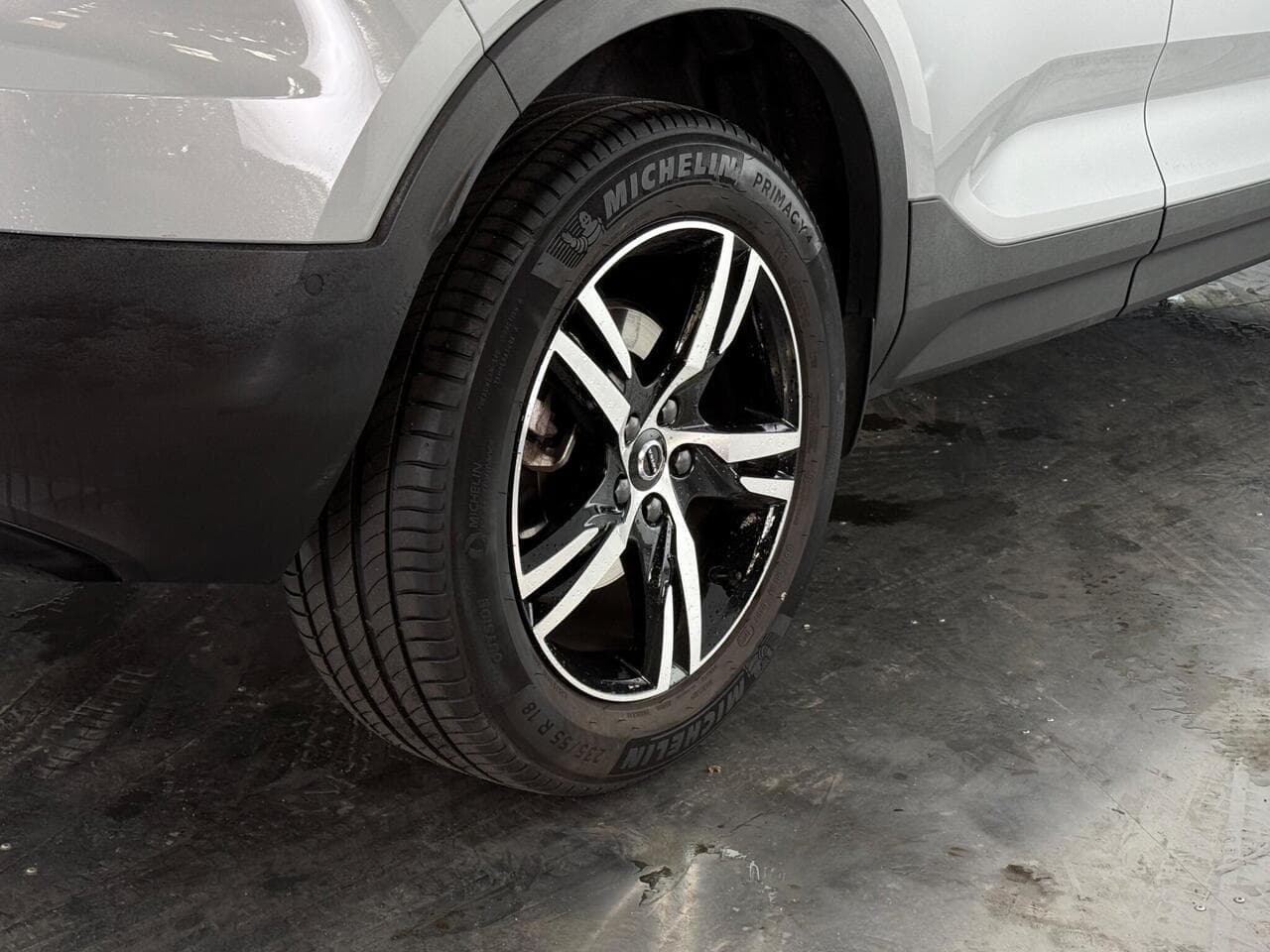 Volvo XC40 thumbnail Wheel