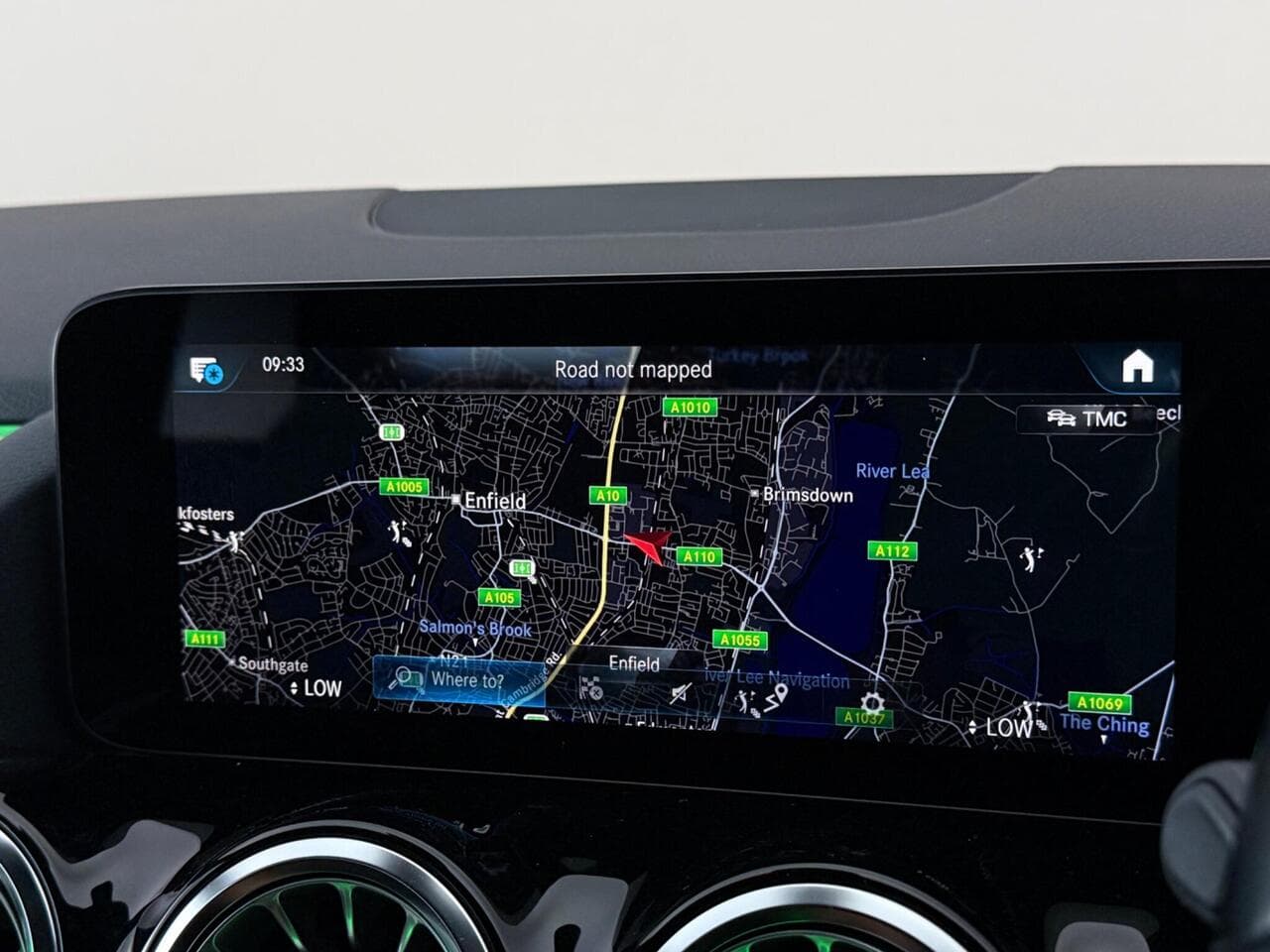 Mercedes-Benz B Class thumbnail Infotainment System