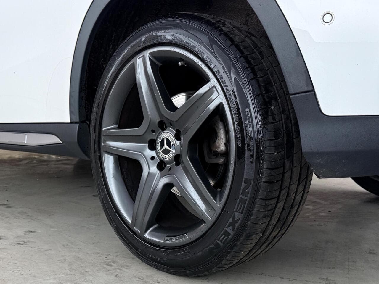 Mercedes-Benz GLA thumbnail Wheel