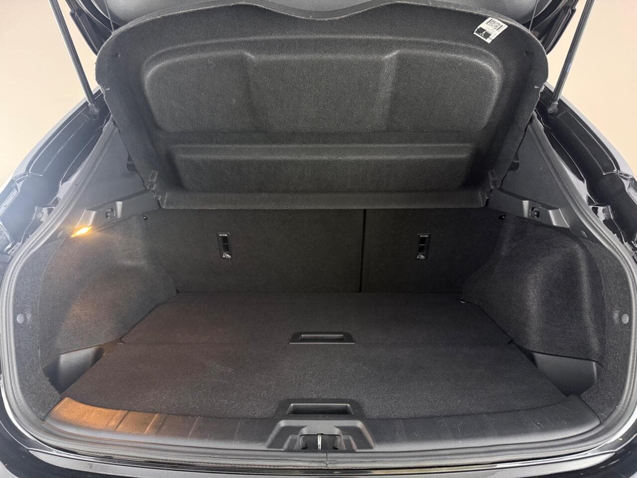 Nissan Qashqai thumbnail Boot
